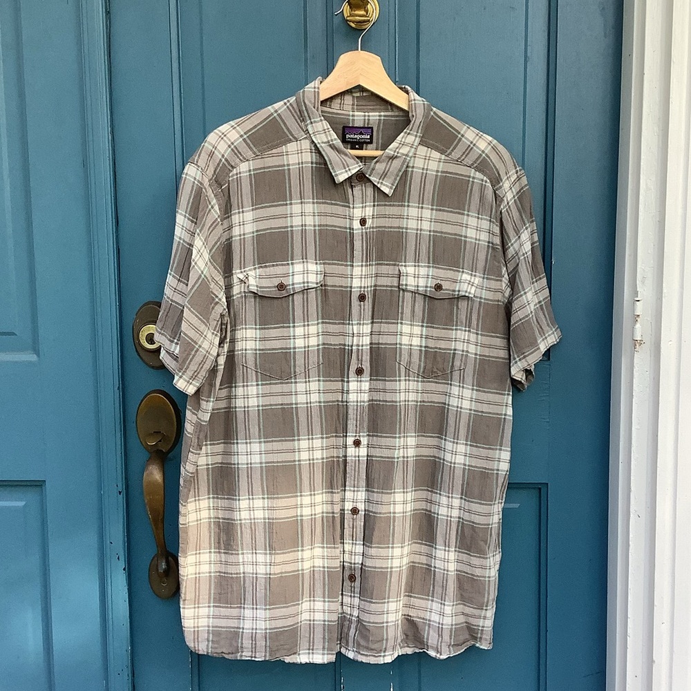 EUC Patagonia organic cotton shirt, size men’s  XL